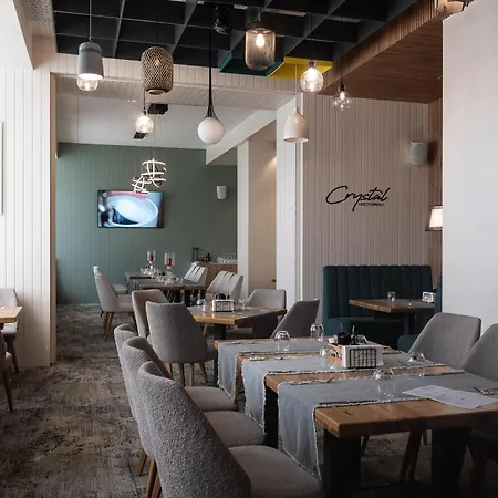 Kristal Hotel 2*