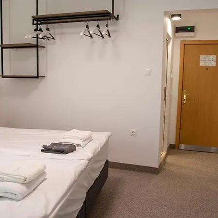 Kristal Hotel