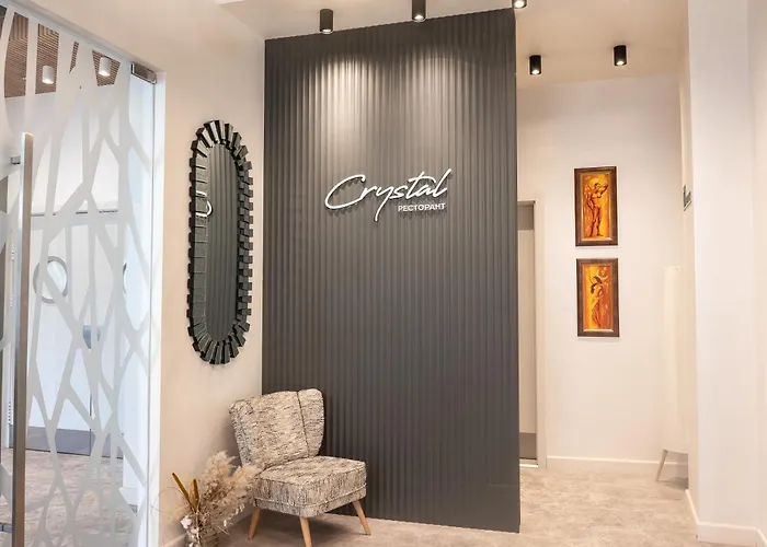 Hotel Crystal